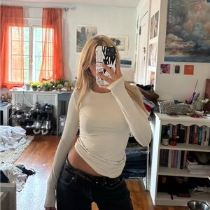 Aritzia Cream Long Sleeve Top